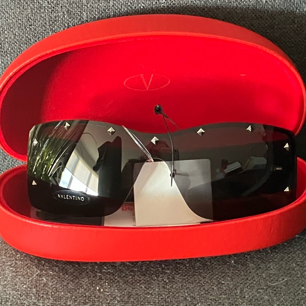 Valentino 5332S BW1 Black Studded Vintage Designer Sunglasses